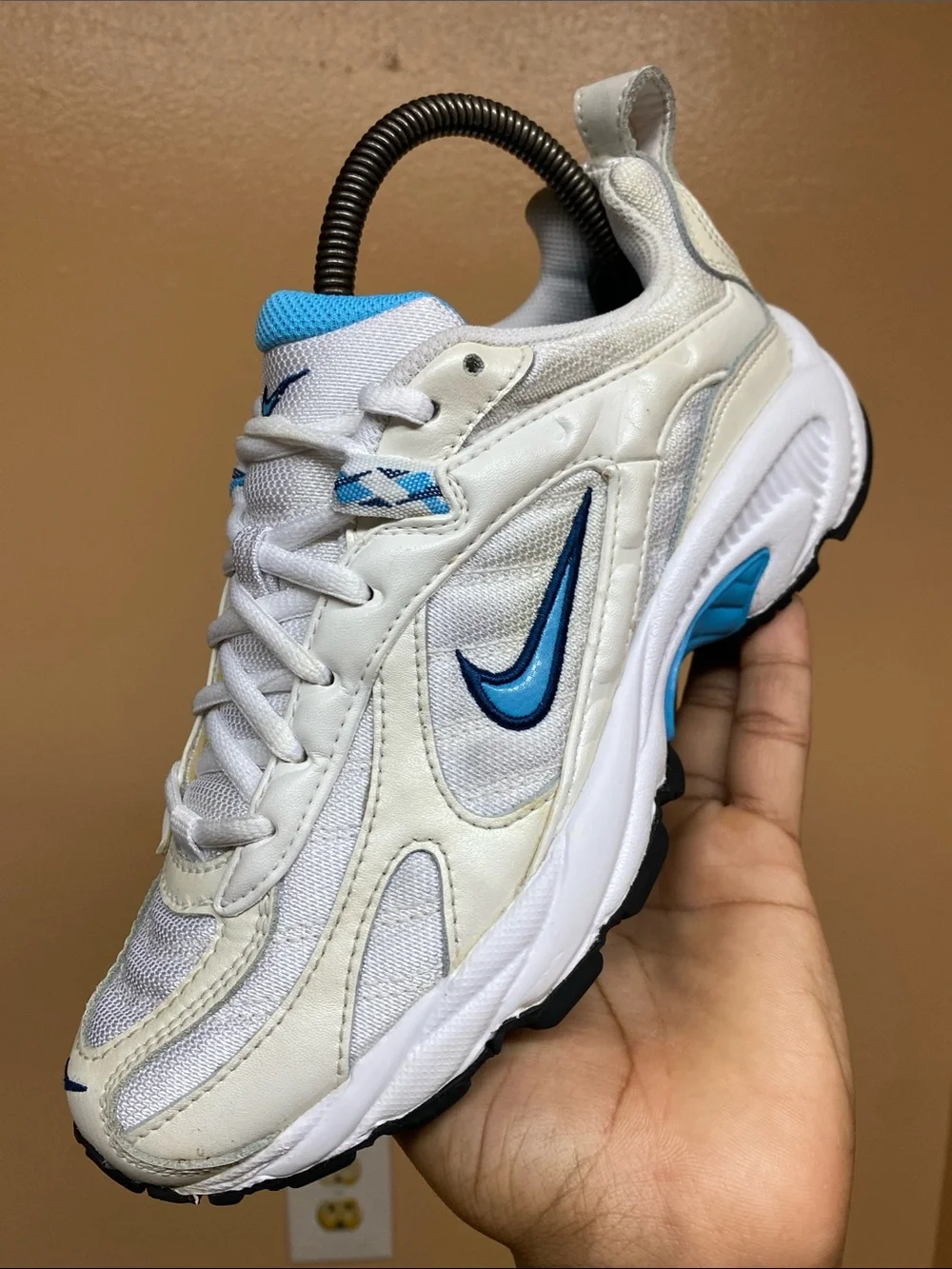 Rare 2009 Nike Xccelerator TR Women’s Running Sneakers Size 7 “White Cream Blue”